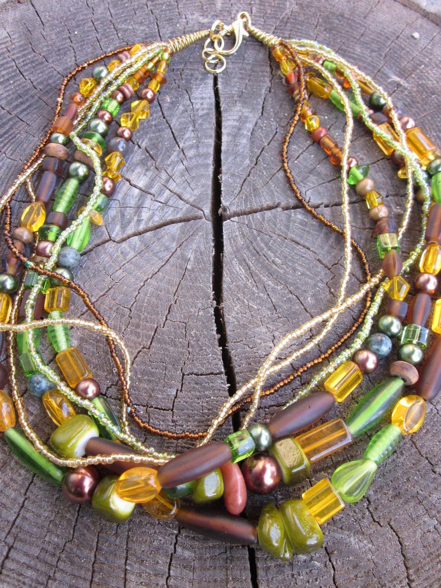 brown and green necklace 